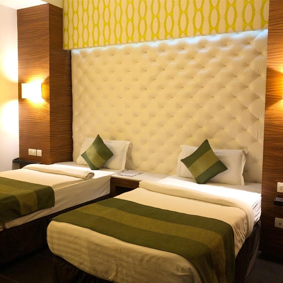 Hotel Ivory 32 Нью-Дели Экстерьер фото