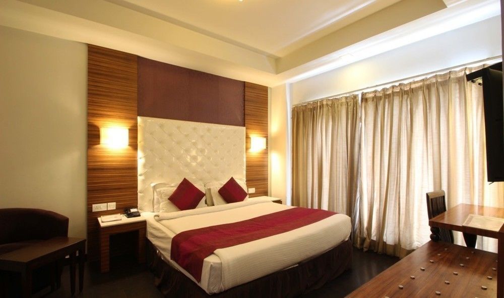 Hotel Ivory 32 Нью-Дели Экстерьер фото