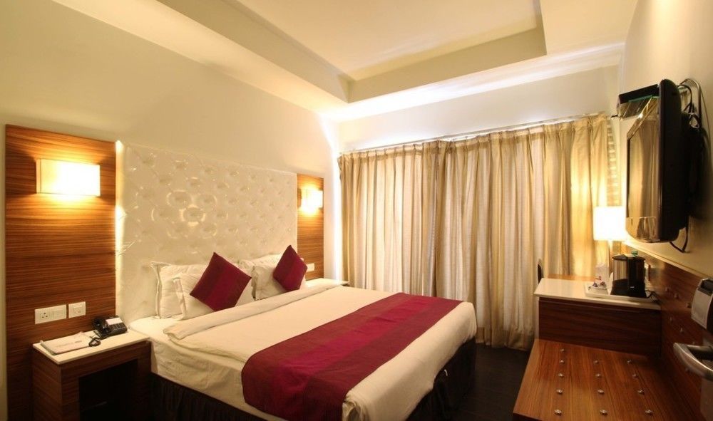 Hotel Ivory 32 Нью-Дели Экстерьер фото